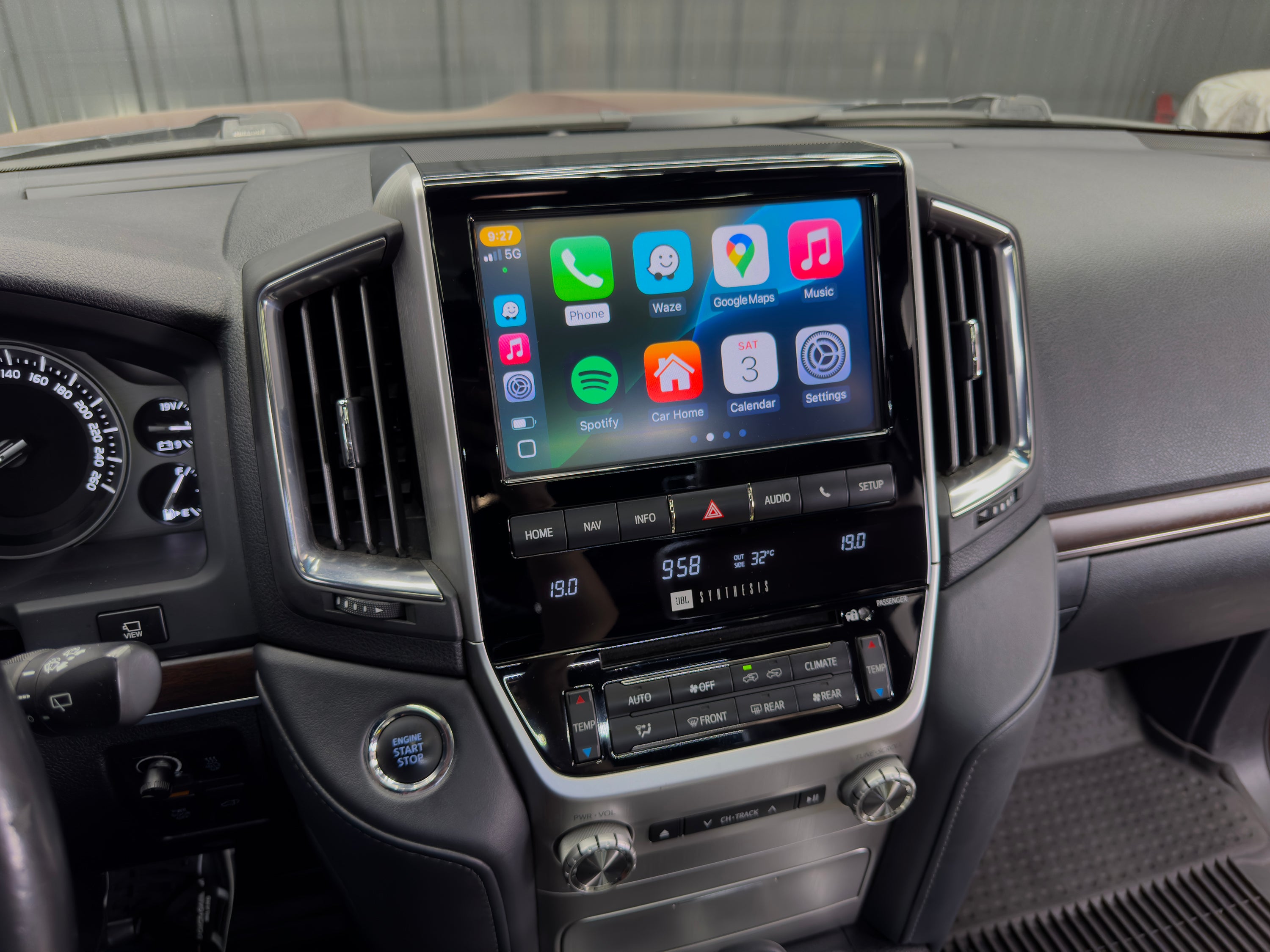 Lexus GX (2014-2021) w/Factory Nav  / Toyota LC200 (2016-2021) CarPlay + Android Auto Interface