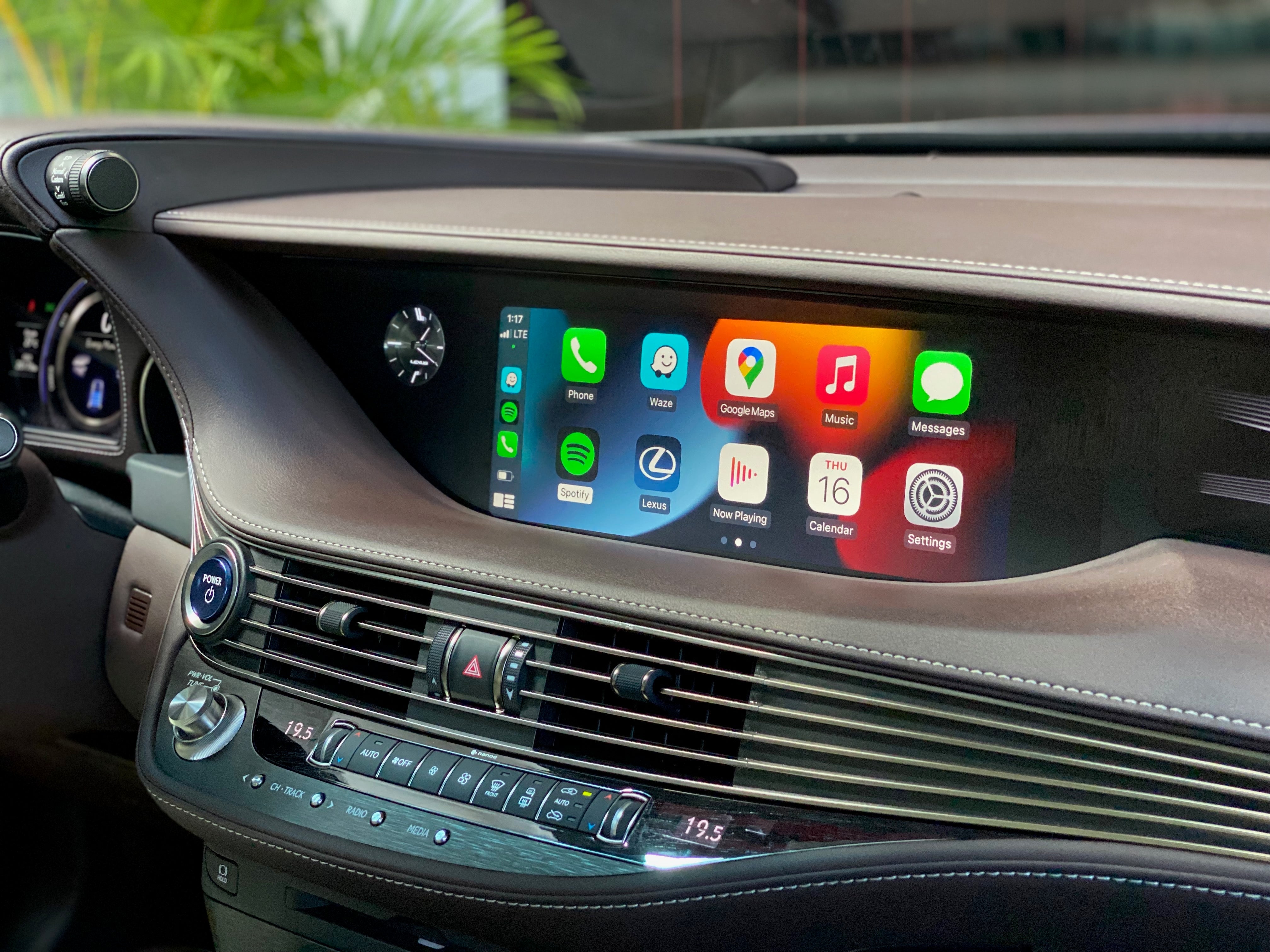 Vehicles with Large Trackpad (CarPlay + Android Auto Interface)